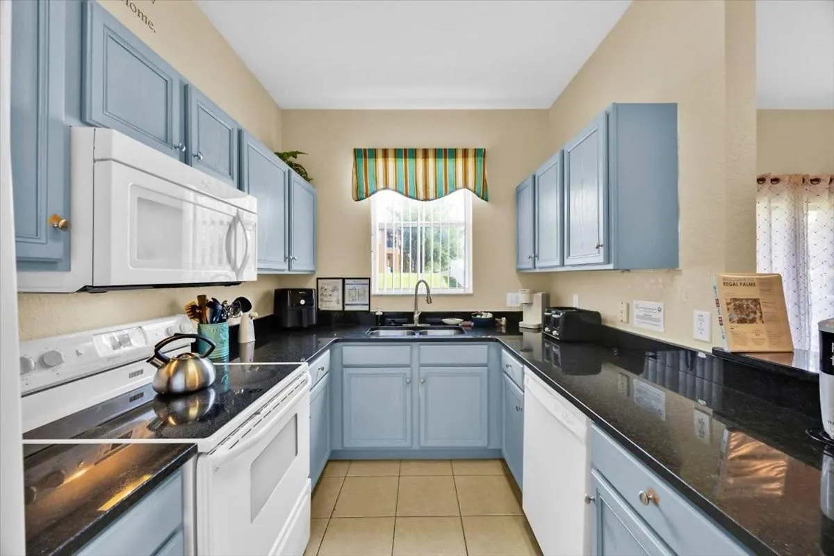 World Cup Resort Style Themed Rooms Kid Friendly Davenport